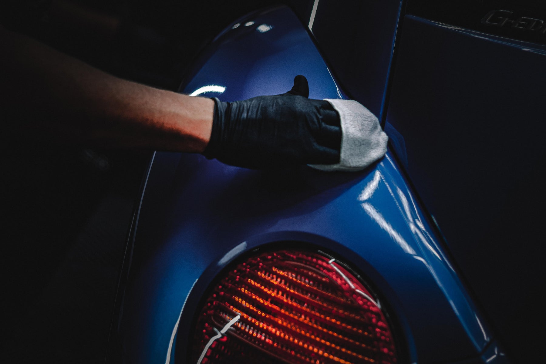 Ceramic Coating vs Wax vs Sealant: What’s Best for Your Car? - The Ceramic Warehouse